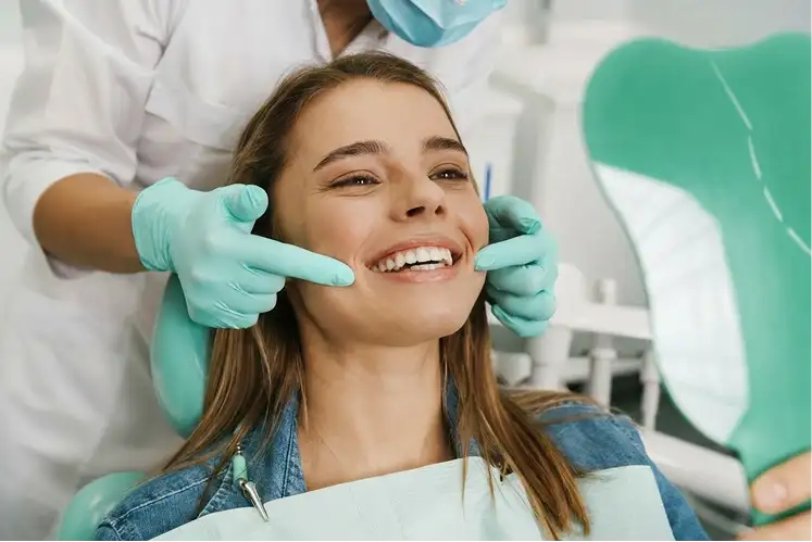 Aesthetic Dentures